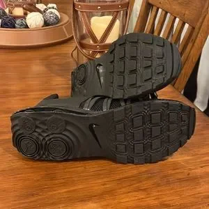 Nike Shoes Nike Shox Gravity Shoes Sneakers New Black Ar999 01